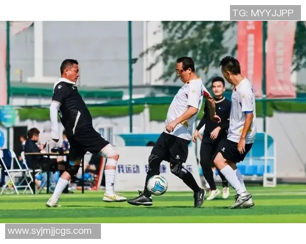 西安足球队的拼搏之路：邀请赛中的荣耀与挑战全景回顾